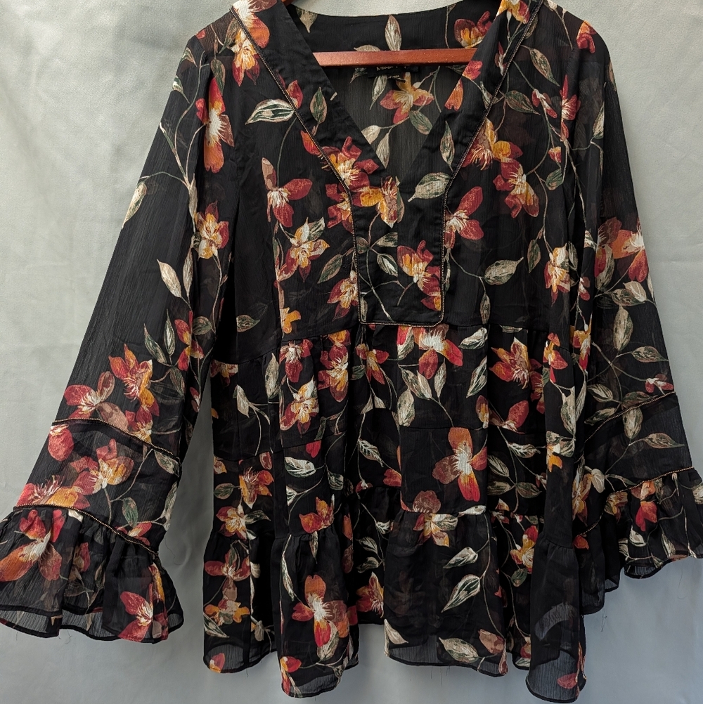 Melissa Paige Black Floral Blouse Size M